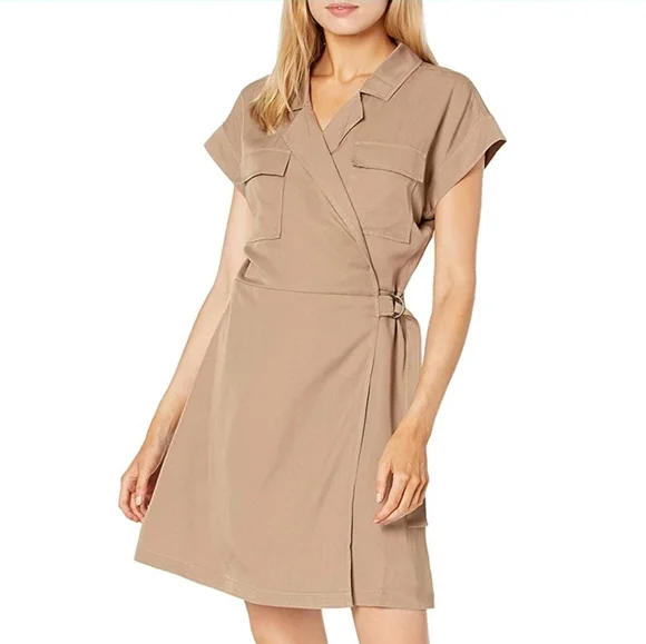 Crossed dress, short sleeves and front pockets ●●only available in black… - Picture 2 of 10